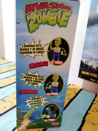 Muñeco Zombie Invasion Zombie Bizak
