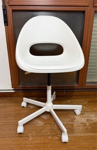 Silla giratoria Ikea blanca
