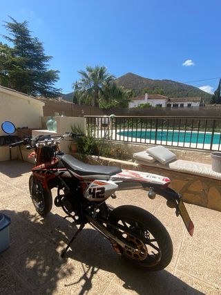 Rieju MRT Pro 49cc Supermotard