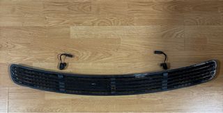 Parrilla superior capó W211 con sensores añadidos