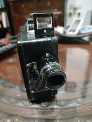 Cámara de cine antigua