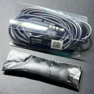 Auriculares AKG Jack Negro Sin Uso