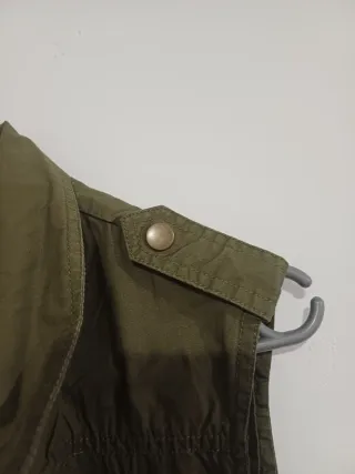 Chaleco verde militar mujer