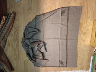 Bufanda foulard lana beige y oro