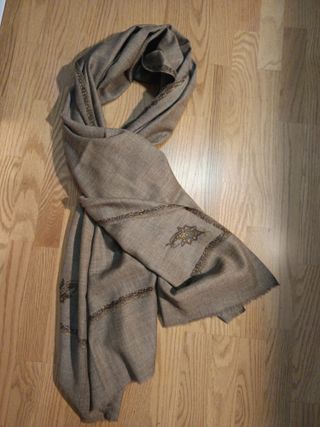 Bufanda foulard lana beige y oro