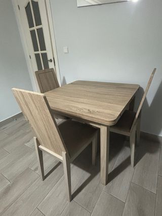 Set Mesa de comedor extensible + 4 sillas
