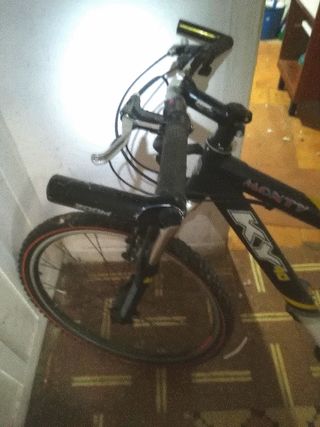 Bicicleta MONTY KT 40 - 300€