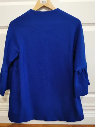 Abrigo Zara con Cremallera y Mangas Acampanadas