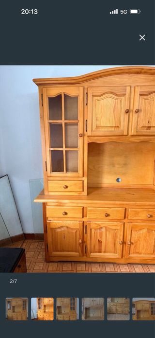 Mueble de salón de pino