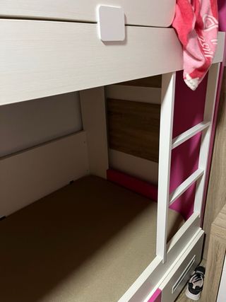 Se vende litera casi nueva