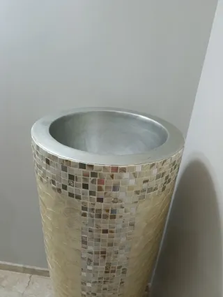 Jarrón nacarado crudo 125 cm x 45 cm