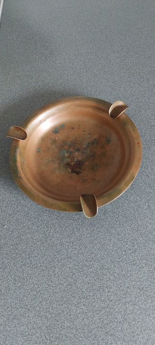 Cenicero de cobre vintage