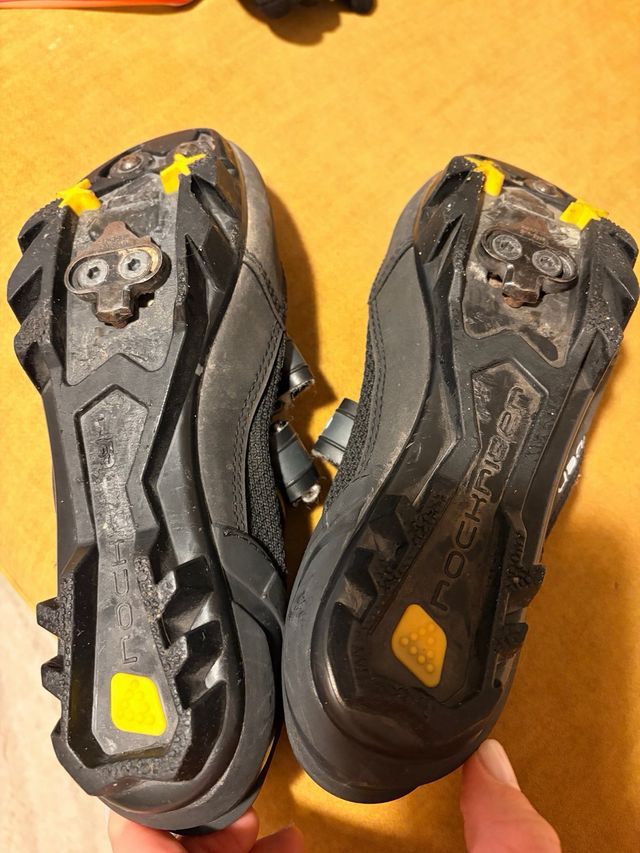 Zapatillas Ciclismo (calas)  Negras Talla 39