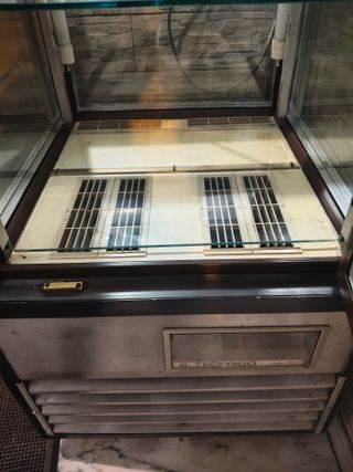 Nevera expositora para repostería