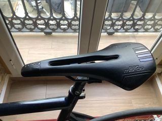 Bicicleta Fixie Negra y Roja