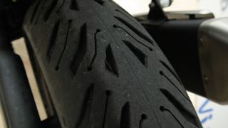 HONDA CB750 HORNET LIMITADA