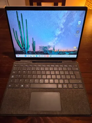 Microsoft Surface Pro 9 16GB 256GB i7 Argento