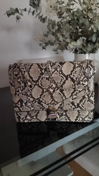 Bolso Stradivarius. Sin Estrenar