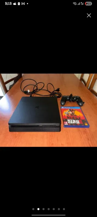 Vendo ps4 com um mando y 3 juegos