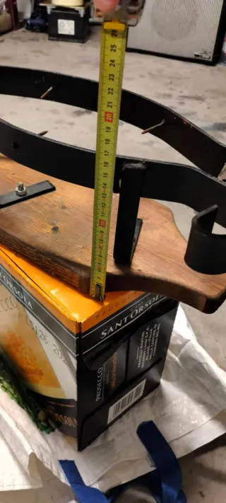 Morsa per prosciutto in metallo e legno