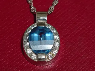 Colgante Oro Blanco 18k con Piedra Azul