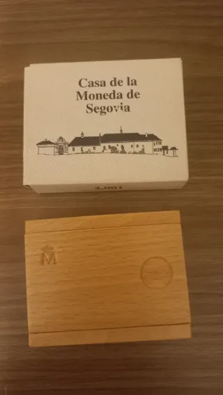 Moneda 2 Reales Casa de Moneda Segovia 2001 plata