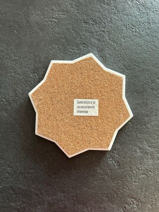 Sottotutto ceramica decorato rosa e rosso