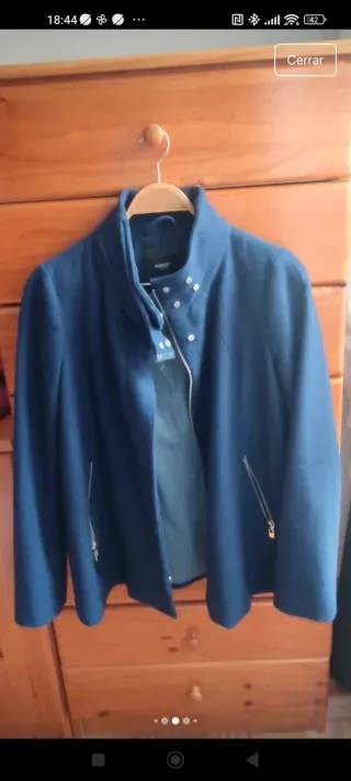 Chaquetón de mujer azul Mango Talla L