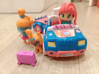 Coche Pin y Pon con figuras y accesorios