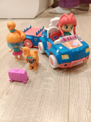 Coche Pin y Pon con figuras y accesorios