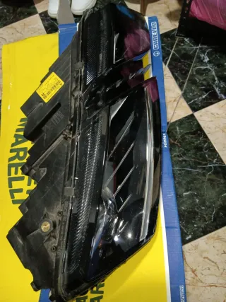 Faro Delantero Derecho Skoda Octavia 2019