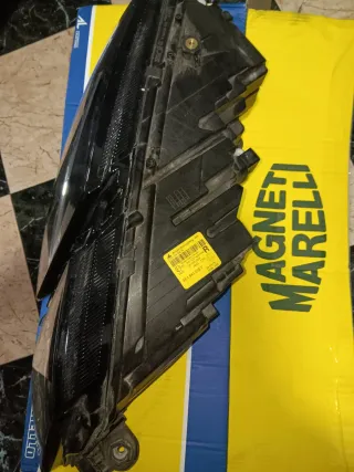 Faro Delantero Derecho Skoda Octavia 2019