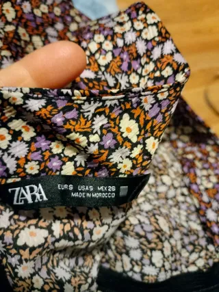 Abito fantasia floreale con rouches