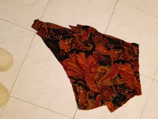 Falda estampada paisley teja y negro