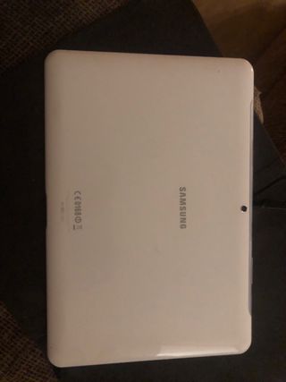 Tablet Samsung Blanca y Negra regalo funda roja