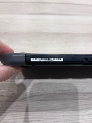 Nintendo Switch Completa Negra y Roja