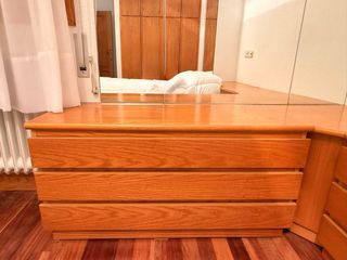 Sinfonier y mesillas de madera