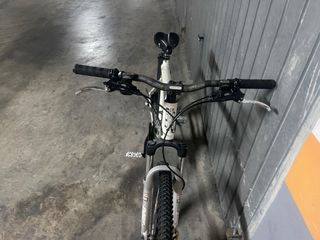 bicicleta GT avalanche 2.0