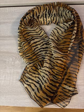 Pañuelo estampado animal print