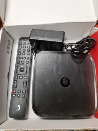 Decodificador Vodafone TV con Mando y Cargador