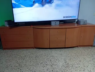 Mueble bajo de comedor curvo