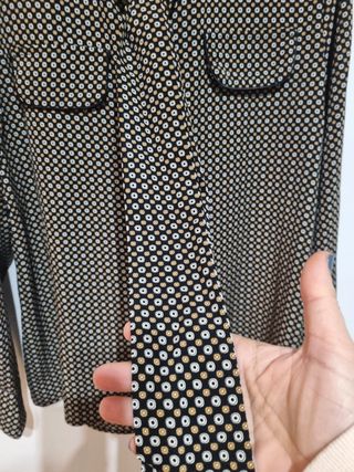 Wiya T M Camisa con corbata negra, marrón claro y