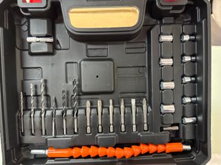 Taladro Inalámbrico con Accesorios