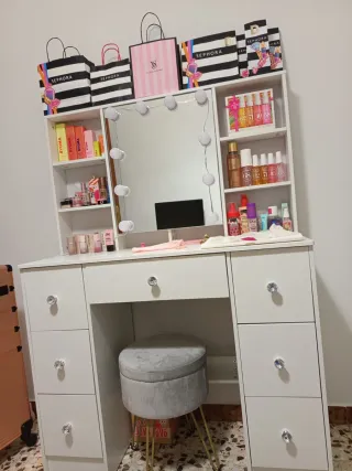 Tocador con Luces LED a estrenar.