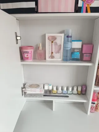 Tocador con Luces LED a estrenar.