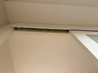 Puertas correderas de madera y cristal biselado