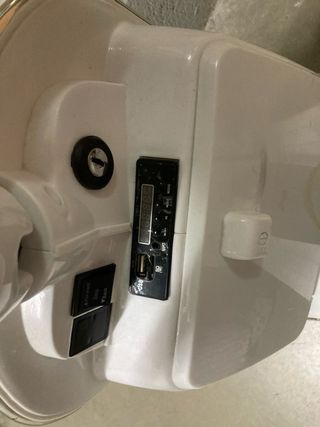 Moto Eléctrica Vespa Infantil Blanca,