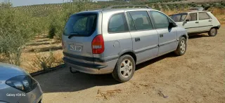Opel Zafira 2001