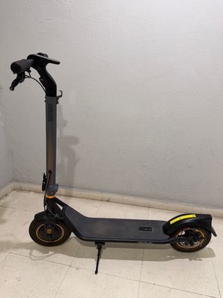 Patinete Eléctrico Cecotec Bongo D30 XL