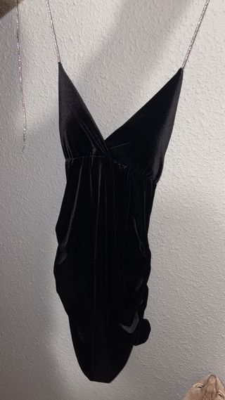 Vestido negro de terciopelo